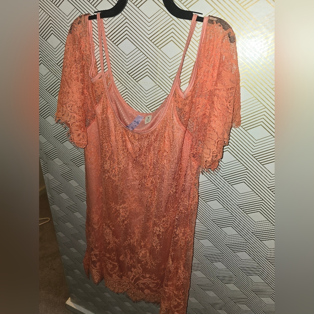 Lacy drop shoulder tunic tee